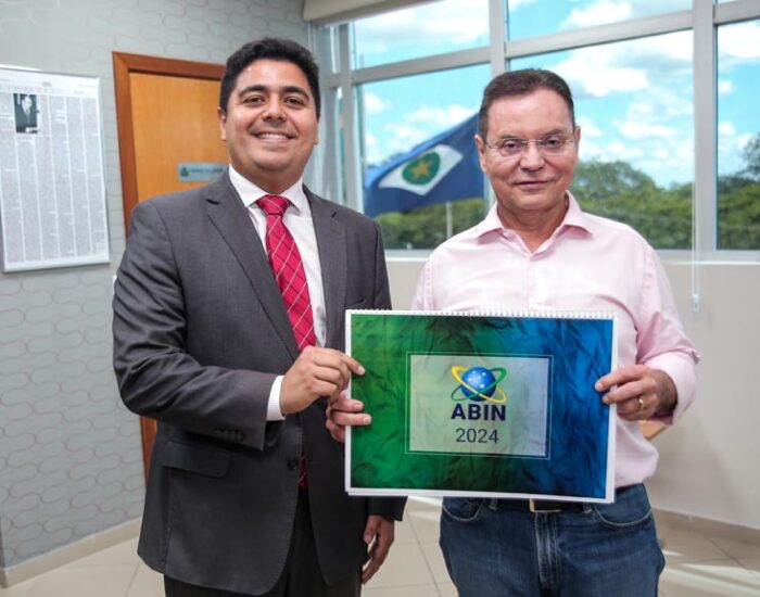 Botelho firma parceria para Encontro Regional da ABIN