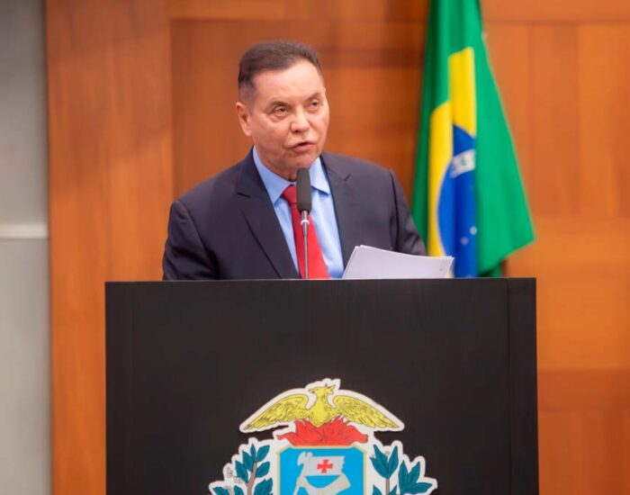 Botelho apresenta projeto que desburocratiza transferências voluntárias para pequenos municípios