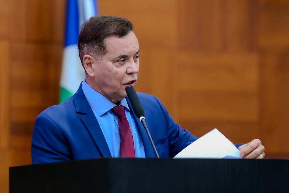 Leis de Botelho fortalecem proteção à infância e valorizam o Carnaval em MT