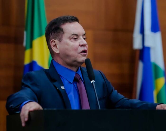 Botelho propõe criação de política estadual para implantação de praças sensoriais em Mato Grosso