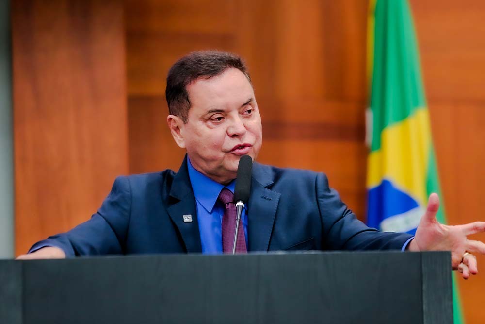 Botelho prioriza combate às queimadas no Pantanal e cobra revisão de multas ambientais em MT