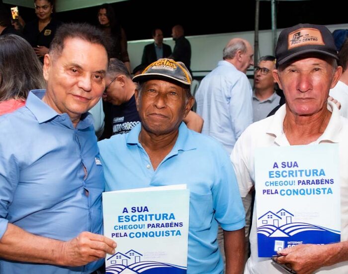 Botelho participa da entrega de 190 escrituras e inauguração de novas delegacias em Nobres e Rosário Oeste