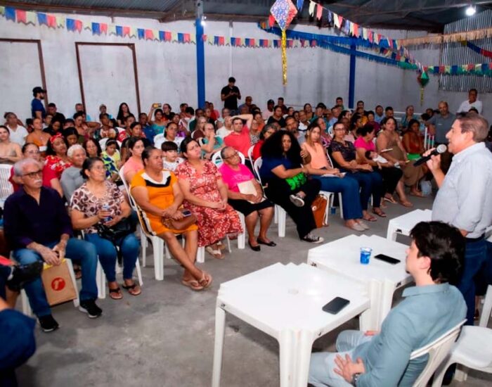 Programa de regularização fundiária liderado por Botelho avança no bairro Manga
